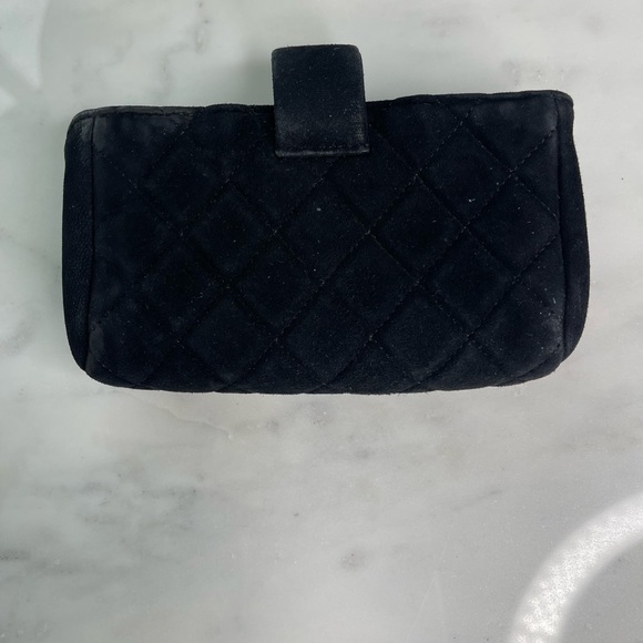 CHANEL Black Quilted Wallet - Picture 3 of 16